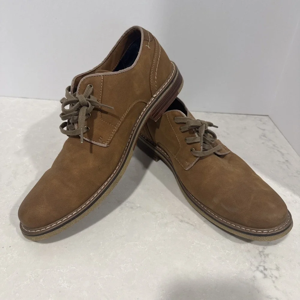 Docker's Men's Shoes, Tan, Size 9.5 Excellent Condition